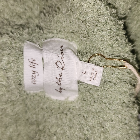 New by the River Cozy Life Sage Lounge Shorts, Size Large, NWT - Picture 5 of 8